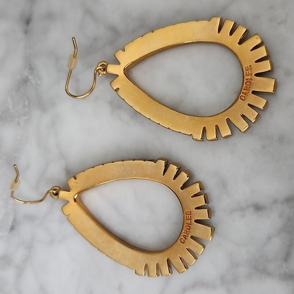 🌼 NWOT Carolee teardrop shape earrings - Picture 5 of 6